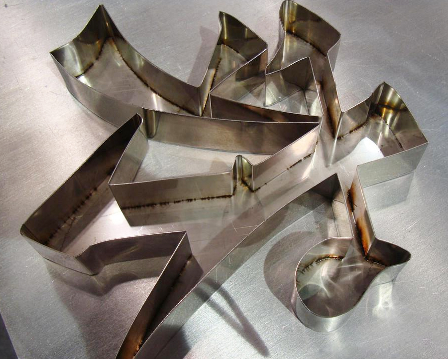 2019新款300W焊字机的加工样品展示